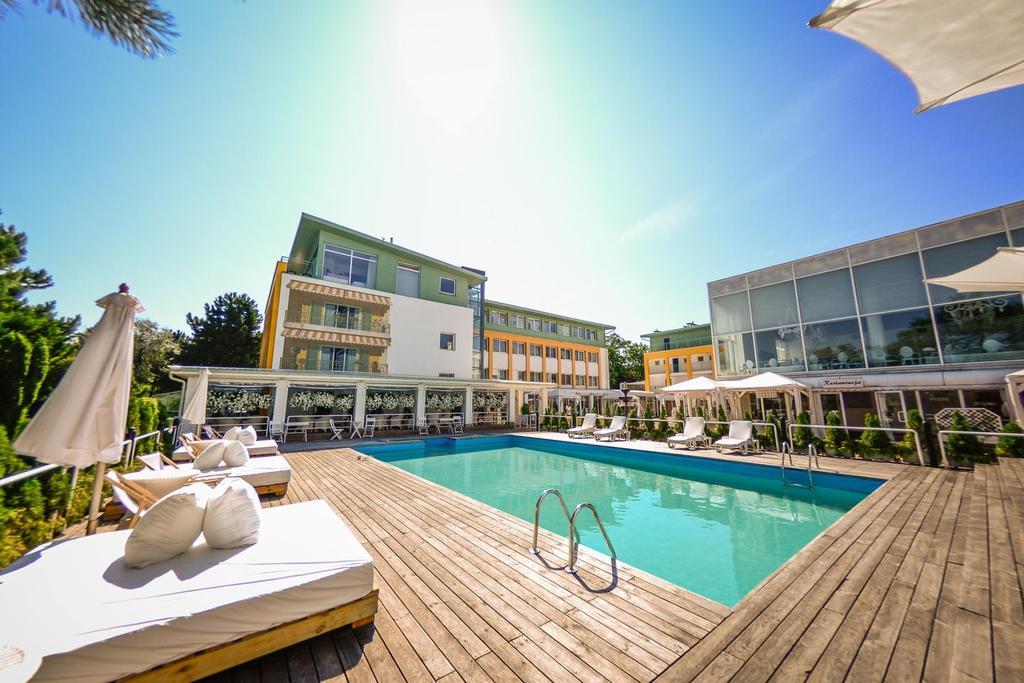 Hotel Bryza Resort & Spa يوراتا المظهر الخارجي الصورة